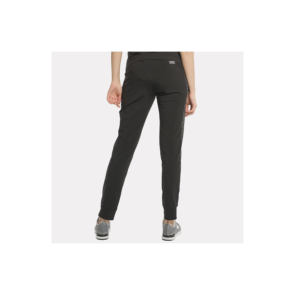 ESSENTIAL SS21 WOMAN TROUSERS STARS AD