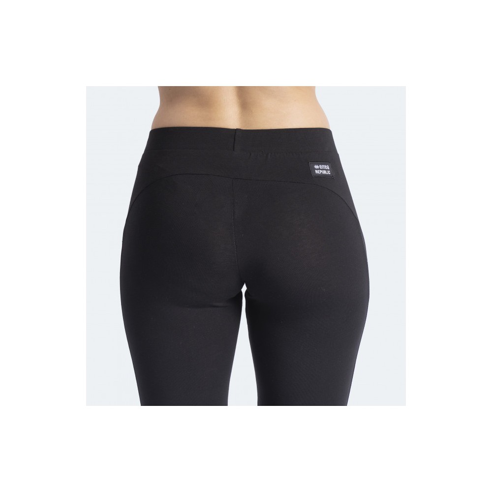 ESSENTIAL SS22 WOMAN LEGGINGS LOGO SCRIPT