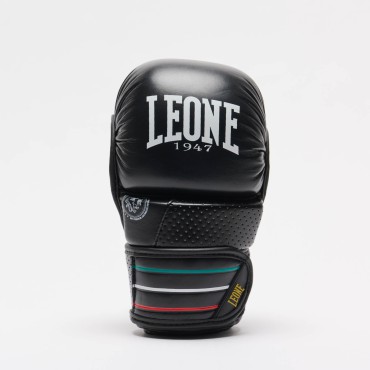 MMA Flag Gloves 2