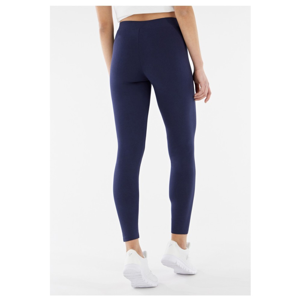 7/8 leggings with silver logo on the side