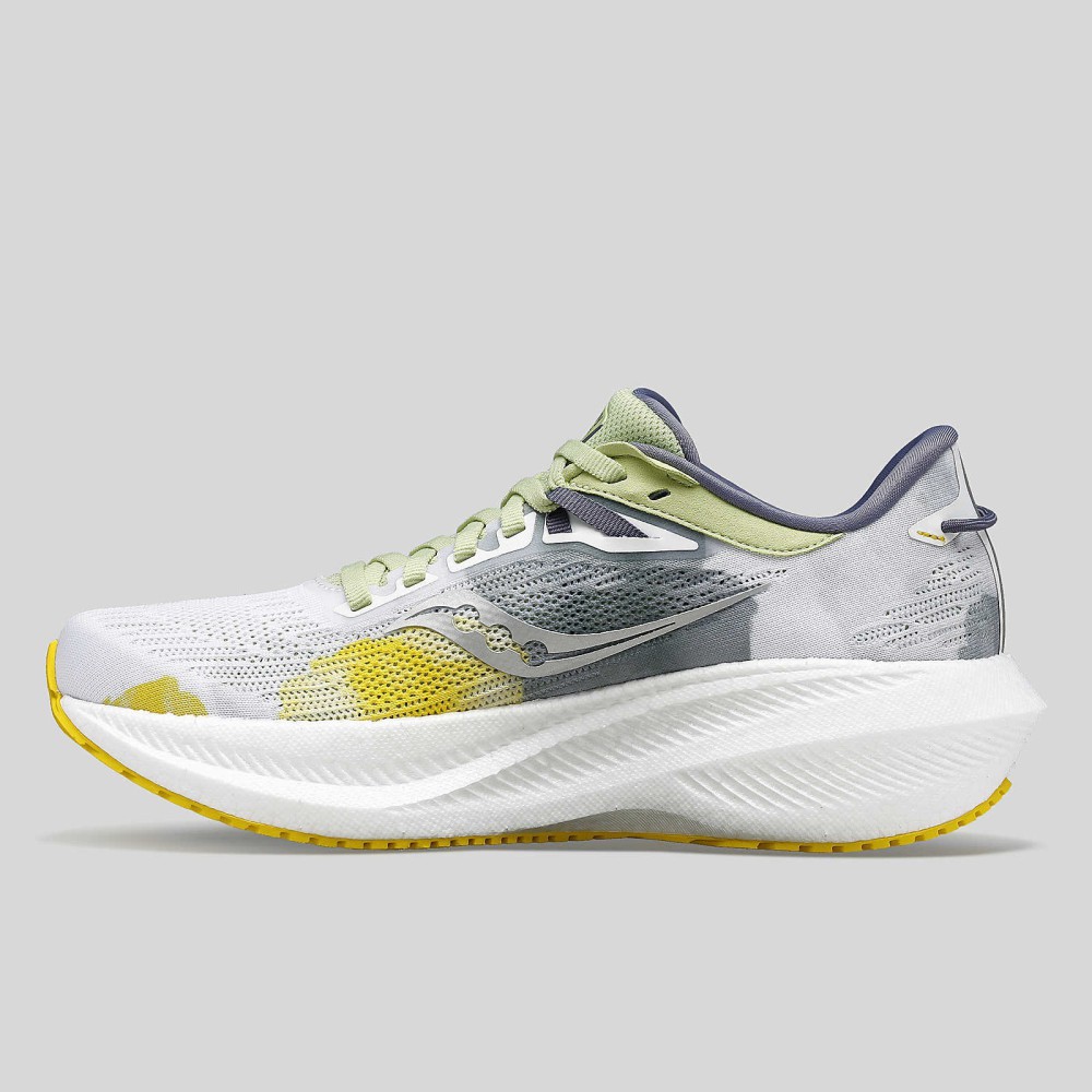 Women's Triumph Running Shoe