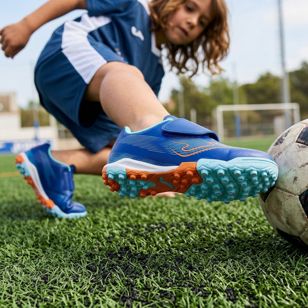 Scarpa Joma Supercopa Turf Bambino - Prestazioni e Comfort