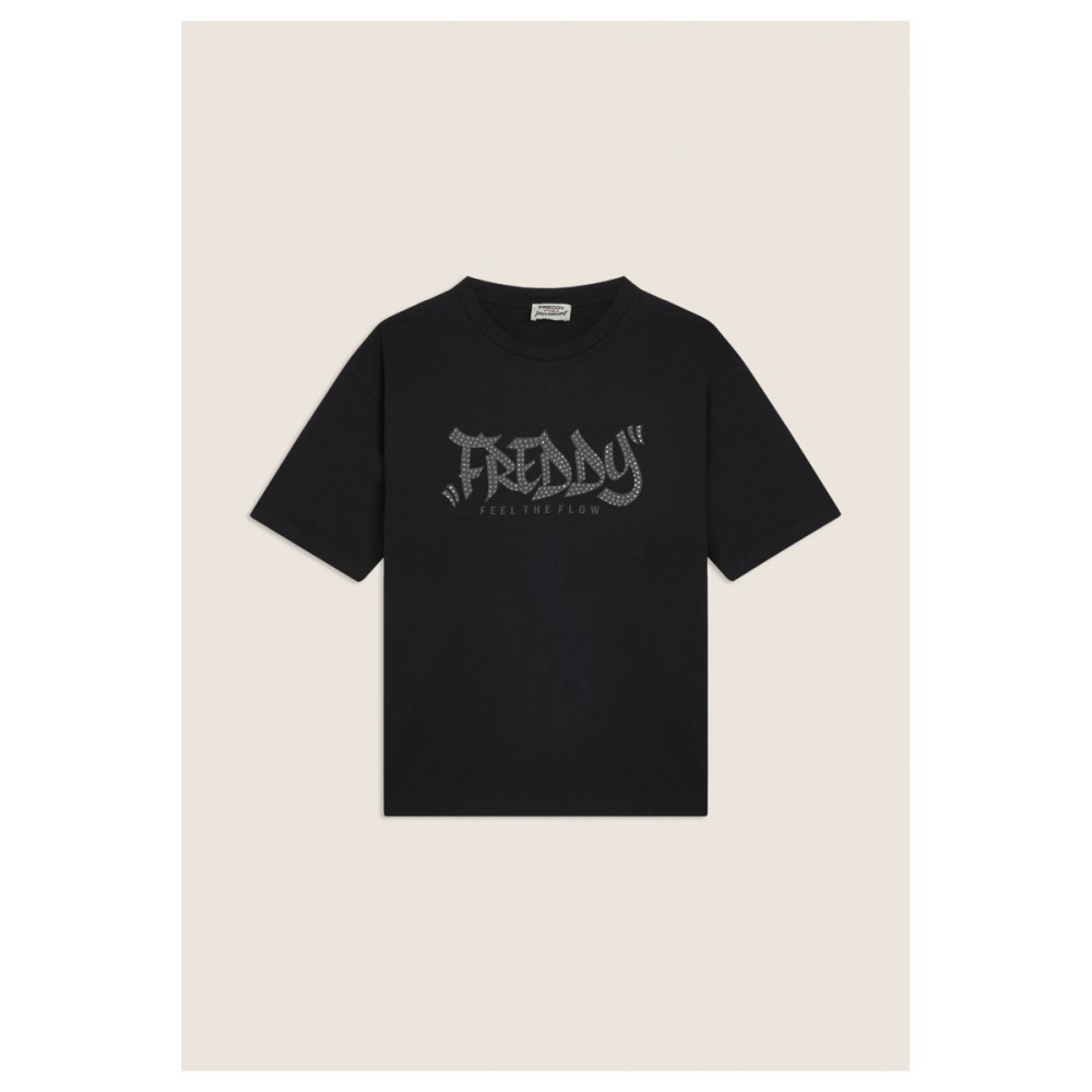 T-shirt con stampa \"FREDDY FEEL THE FLOW\" e borchie